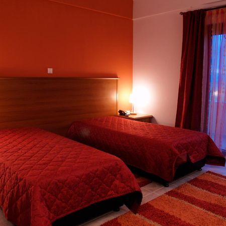Petrinos Lofos Otel Mándra Dış mekan fotoğraf
